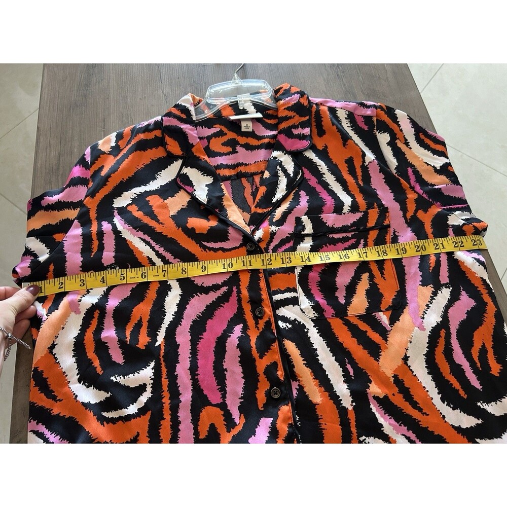 Diane von Furstenberg DVF for Target Zebra PJ Set Size Medium Top - Picture 6 of 7